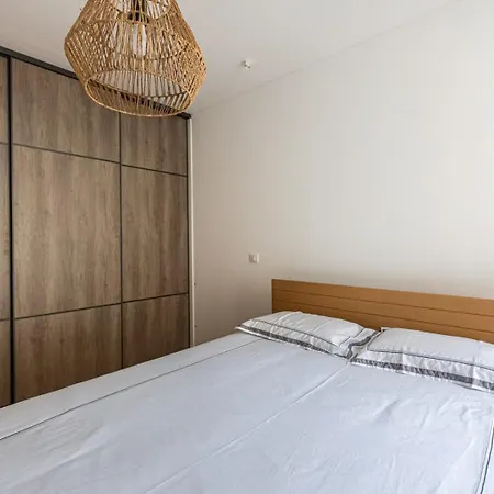 Guestready - Beautiful Flat In Chartrons For 8 Pax * ボルドー