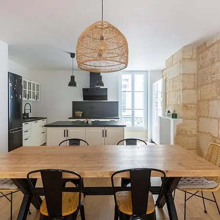 Guestready - Beautiful Flat In Chartrons For 8 Pax ボルドー
